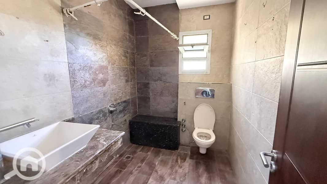 15 2bbe1c18-4eef-4bba-92af-cd853d351bd6. jpg