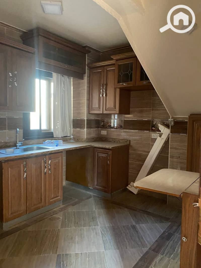 5 7199f695-b736-471a-82c1-3797f6cd1f5a. jpg