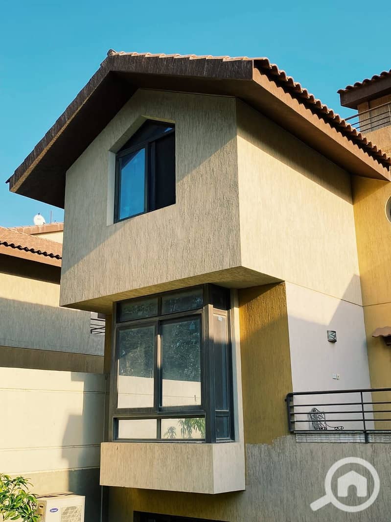 8 0c0e4067-b49e-4c5e-b1a7-d073427d4820. jpg