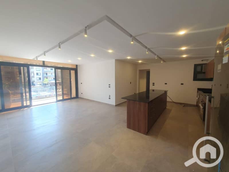 2 61fc0ef7-b37f-4188-af86-877ffad4b1c1. jpg