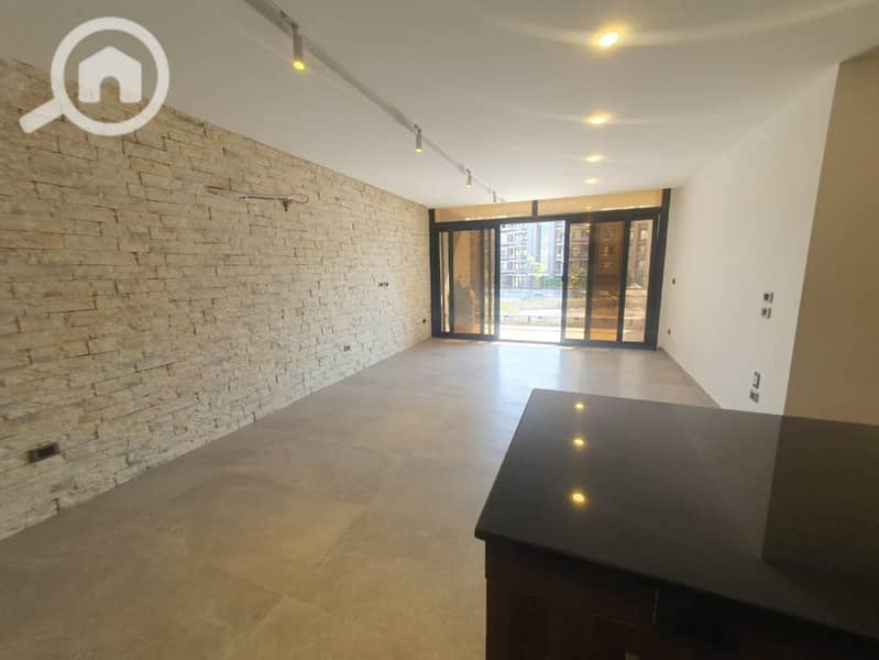 4 425b296a-a158-4115-9e99-bfbc42528ea6. jpg