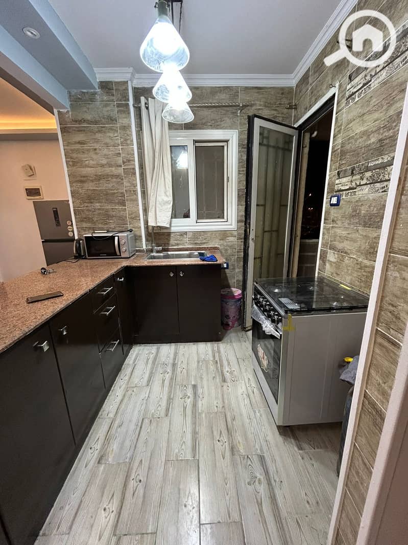 5 e0b6cfce-d650-41d4-9ce7-4472a85f6a0e. jpg