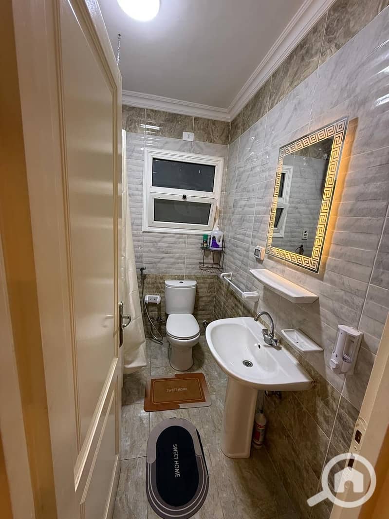 8 48be4bd8-f2bb-4ad5-8140-4a38cf73f086. jpg