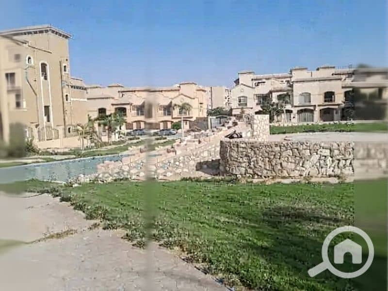 10 c736a7fd-4d39-478b-8f57-4f9400e403ba. jpg