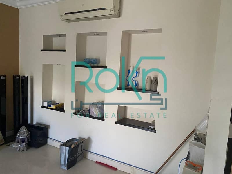 8 879b5b97-ab70-4fb0-a5f3-d35c9692f00d. jpg