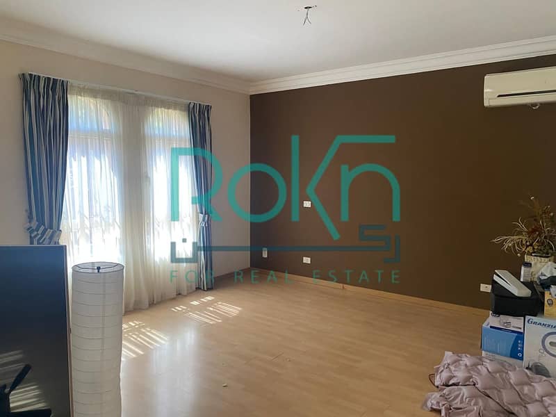 12 e1a62283-2255-4d79-9899-bbc98773677d. jpg