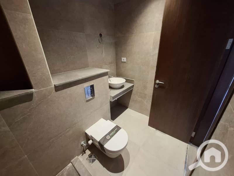 6 WhatsApp Image 2025-11-17 at 2.15. 28 PM. jpeg