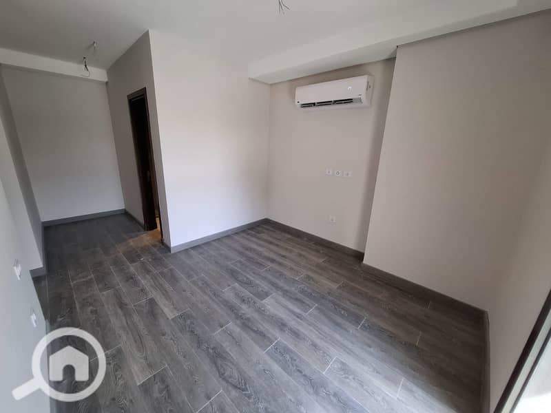 10 WhatsApp Image 2025-11-17 at 2.21. 48 PM. jpeg