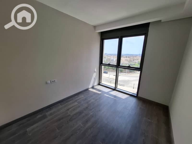 18 WhatsApp Image 2025-11-17 at 2.21. 52 PM (1). jpeg