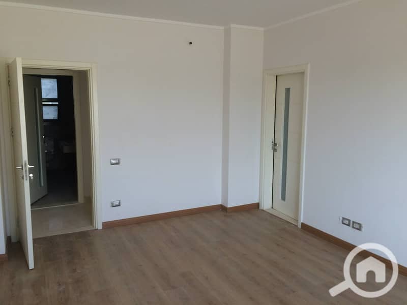 10 513829469_24597993826469303_2581612232650689359_n. jpg