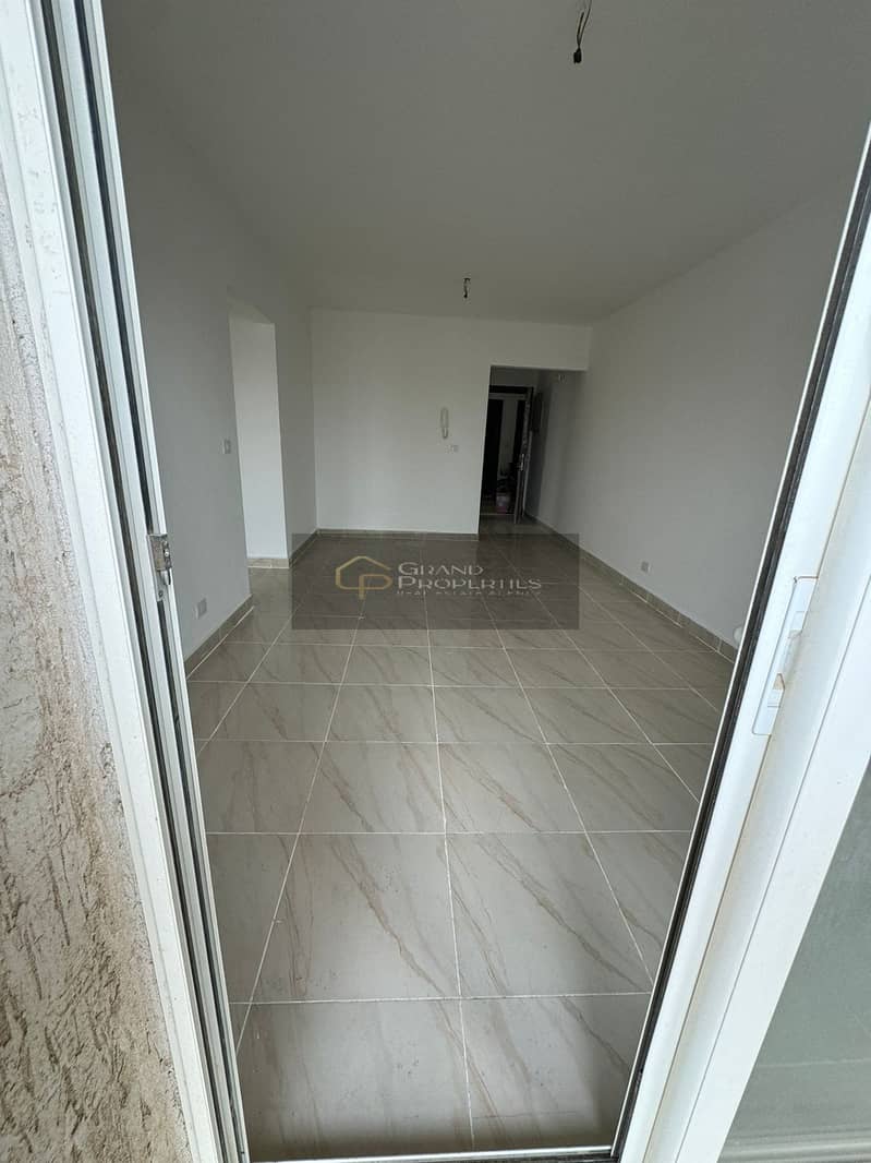 11 d911a211-ef3b-4c62-8cf6-577553f5a61f. jpg