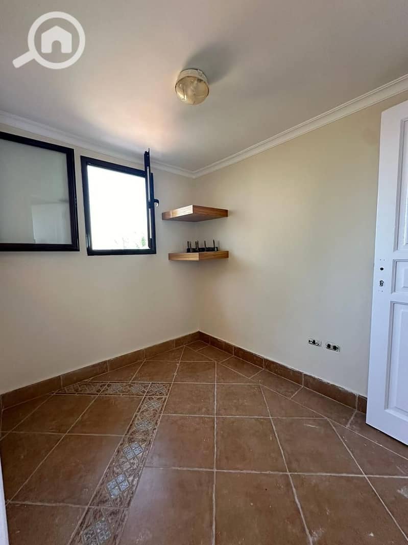 10 WhatsApp Image 2025-10-10 at 22.50. 35_965d02dc. jpg