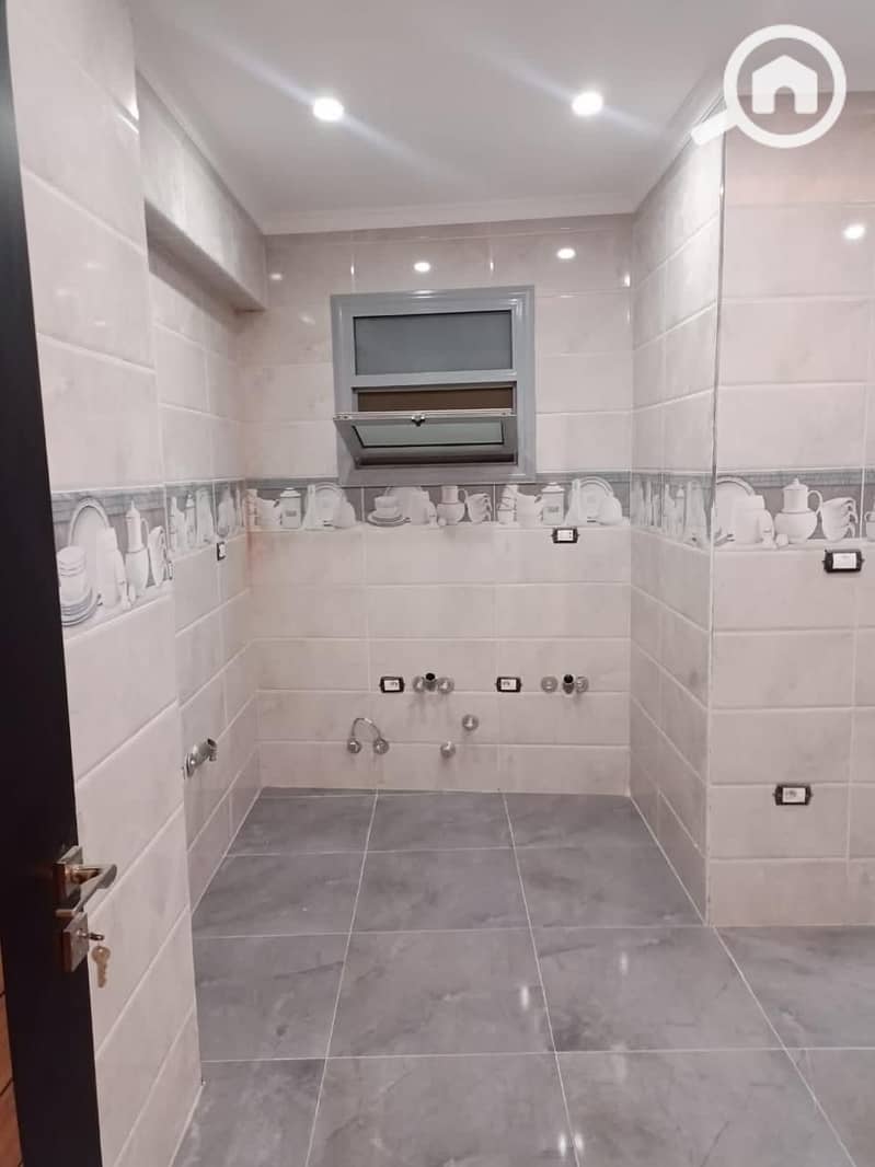 5 183                                           . jpg