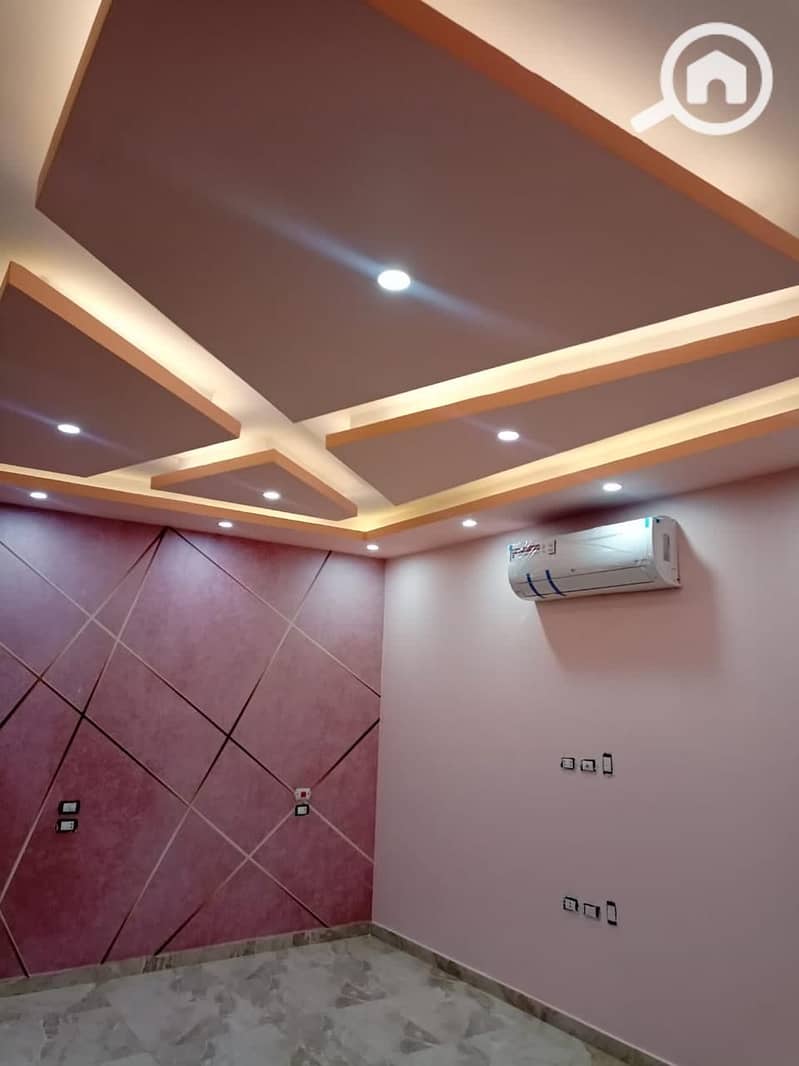 8 183                                                 . jpg