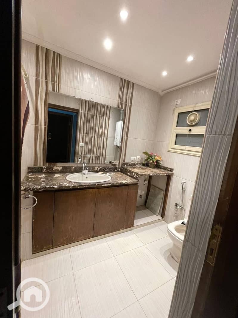 15 98377a51-e54b-42b3-8310-1ffdd357c905. jpeg