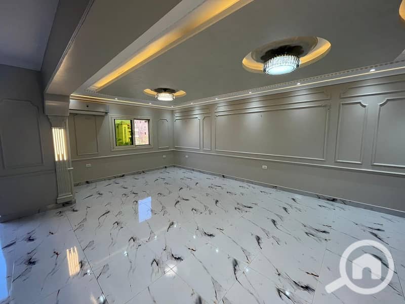 2 ec76fe88-6cfa-42c2-b87c-cc38ec3b1fc7. jpeg