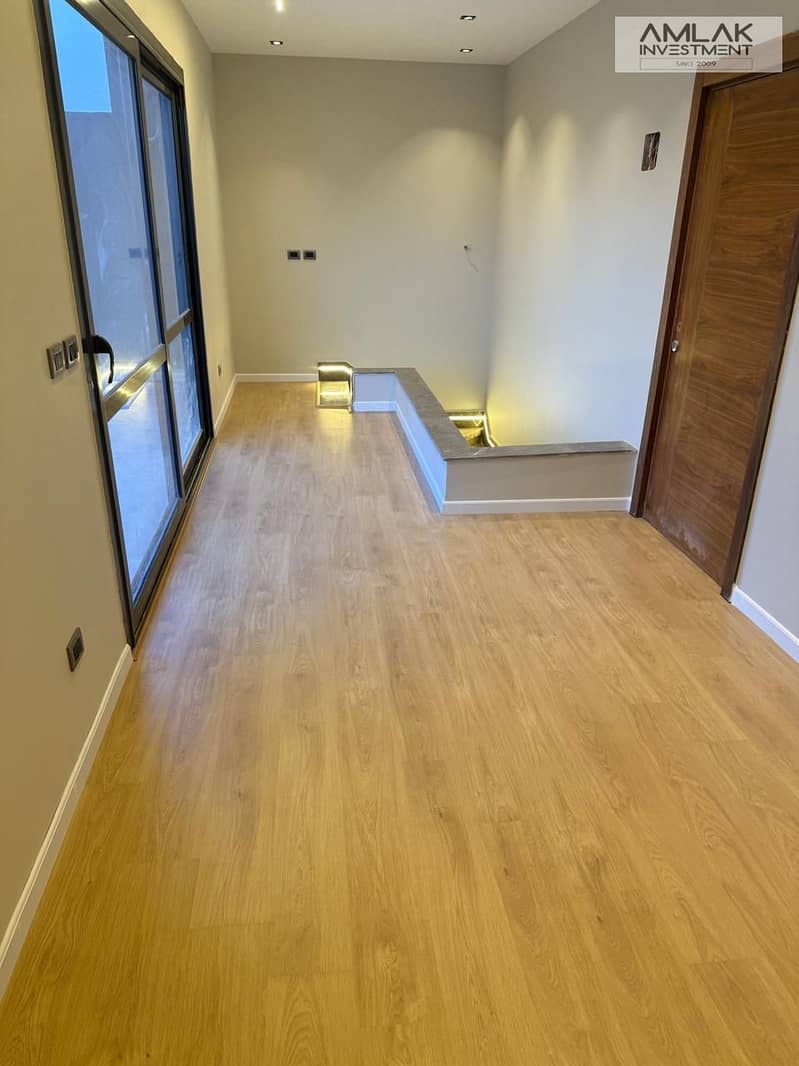 5 918af18b-4830-4dd1-bb07-022f1a10bf7e. jpeg