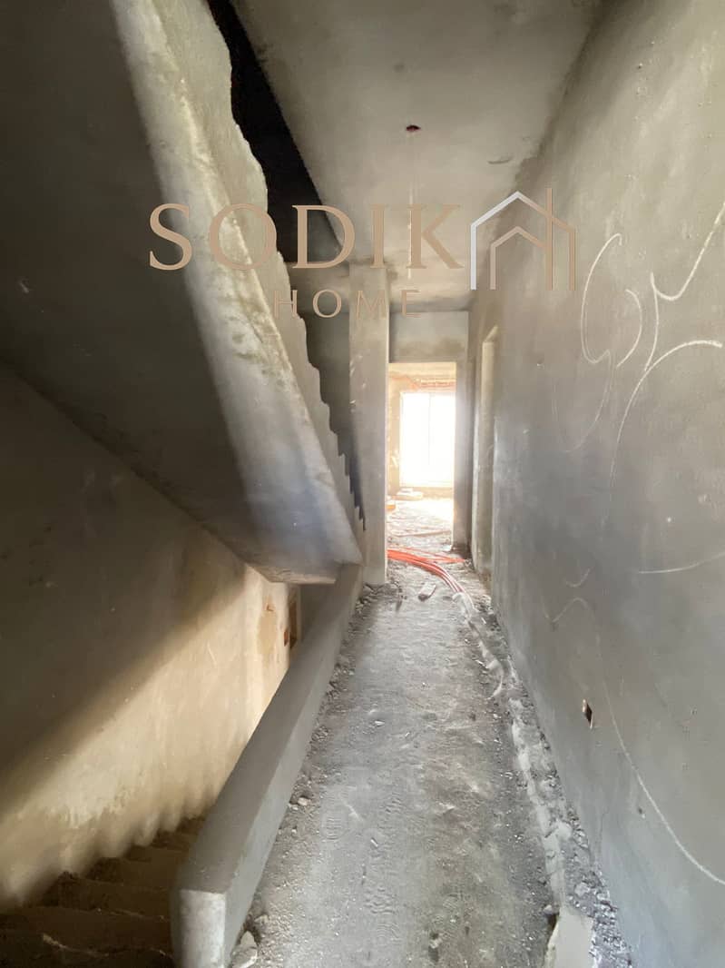 9 60dcbcbf-7913-41eb-bf4f-7a4e64c47564. jpg