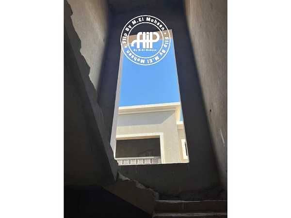 ESvh8GR3YQ7bPhTA8t1FMFP9legs3S05zxPfN212. jpeg