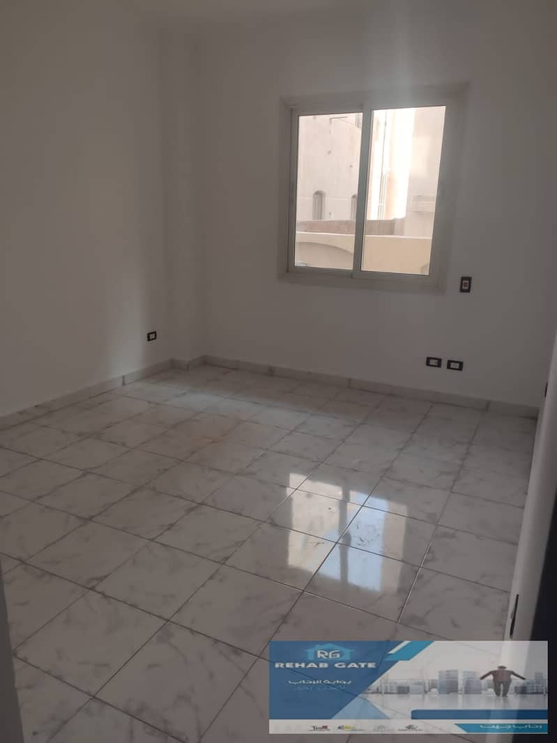 2 79cf91d4-2a2d-4128-bc06-476623b9fcae. jpg