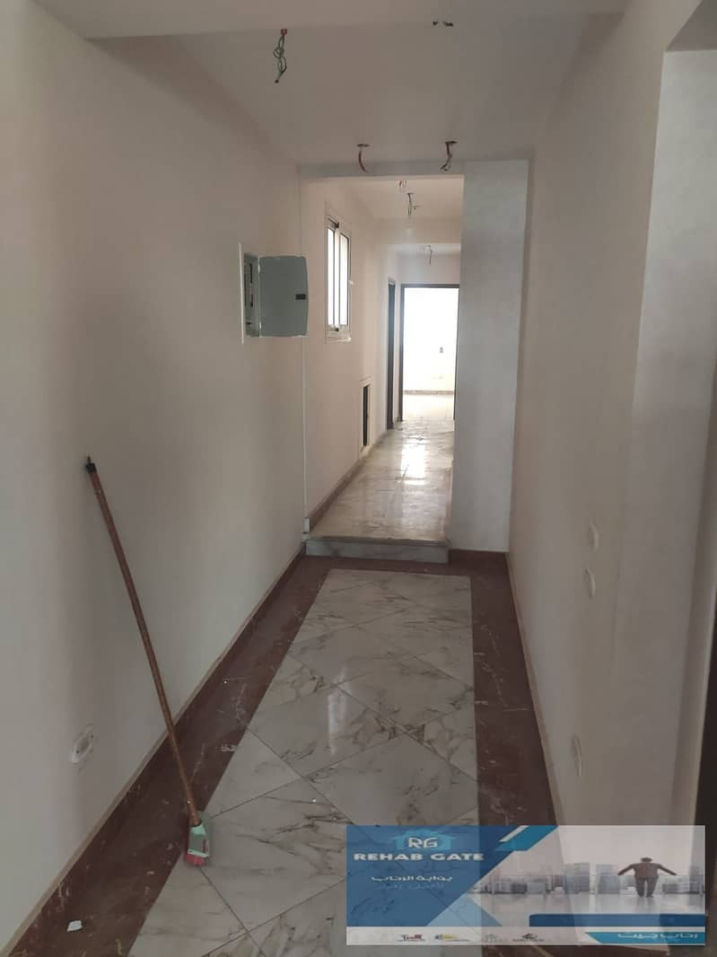 8 2c7cbab8-e4fa-4462-a185-f8a649aa335e. jpg