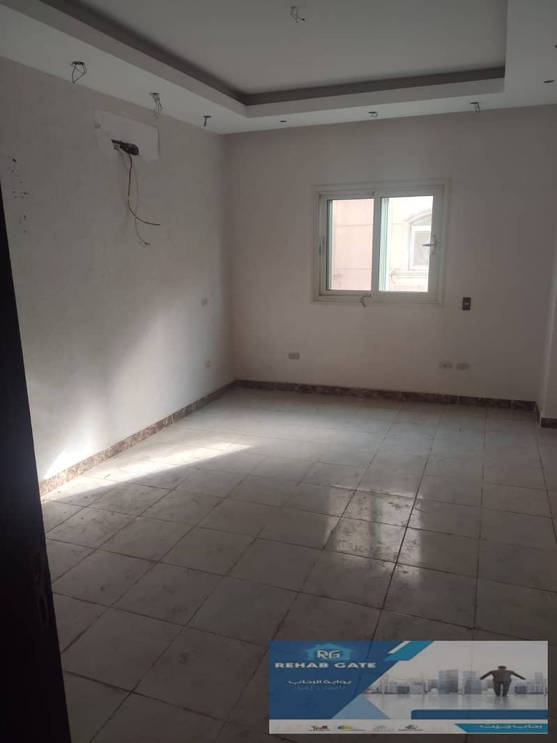 10 8d8f2b9f-6152-46a9-9b2d-5903bdbd9620. jpg