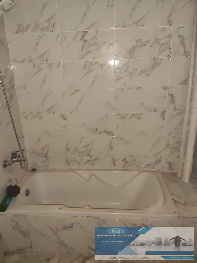 16 408862cc-c695-4f8b-a8e7-0ad66465ba24. jpg