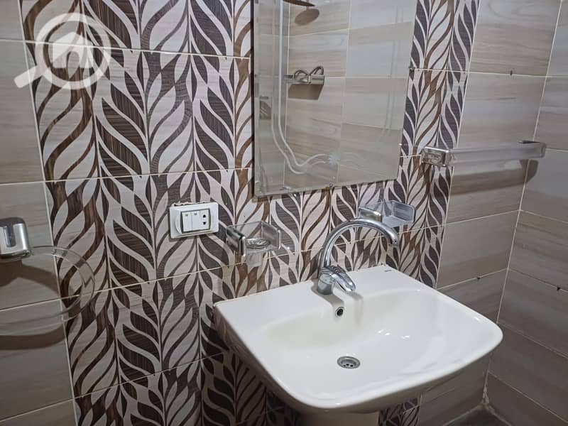 8 IMG-20251117-WA0111. jpg