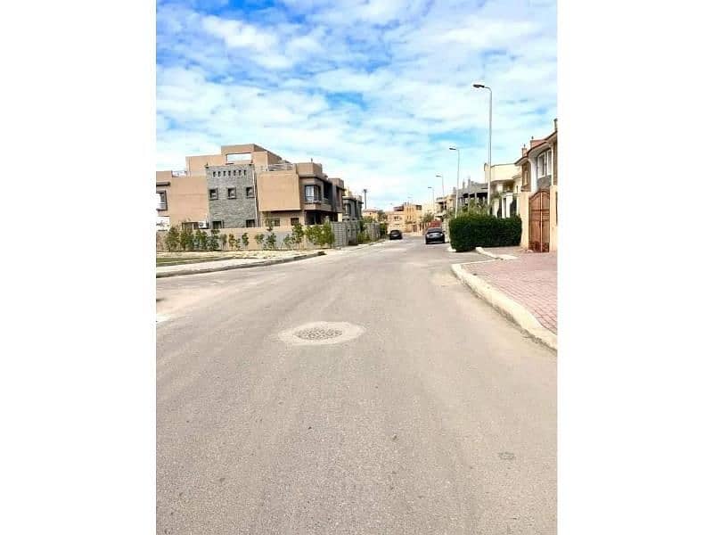 17 dca52273-9b58-4f1d-a1e5-cb3142d879e9. jpg