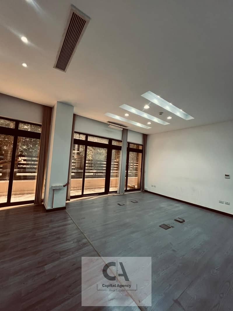 3 9f203492-95b5-424d-a0a2-d3c760ec706d. jpg