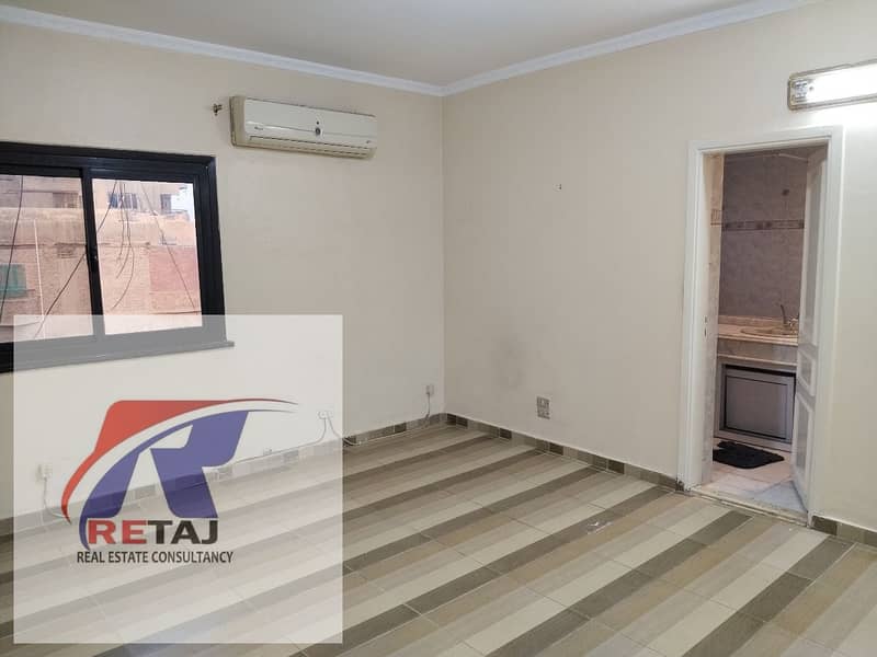 11 9344244a-b5ec-4f5d-8151-bc4898f7e8bf. jpg