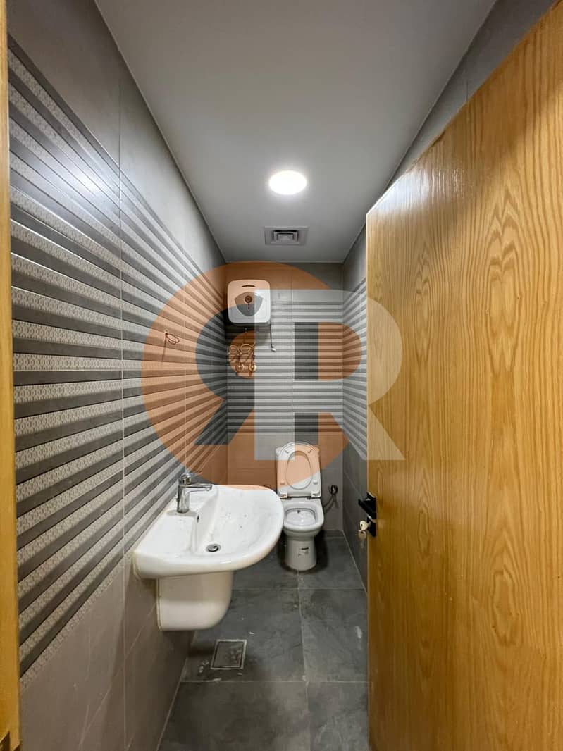 8 WhatsApp Image 2025-11-17 at 2.43. 56 PM (3). jpeg