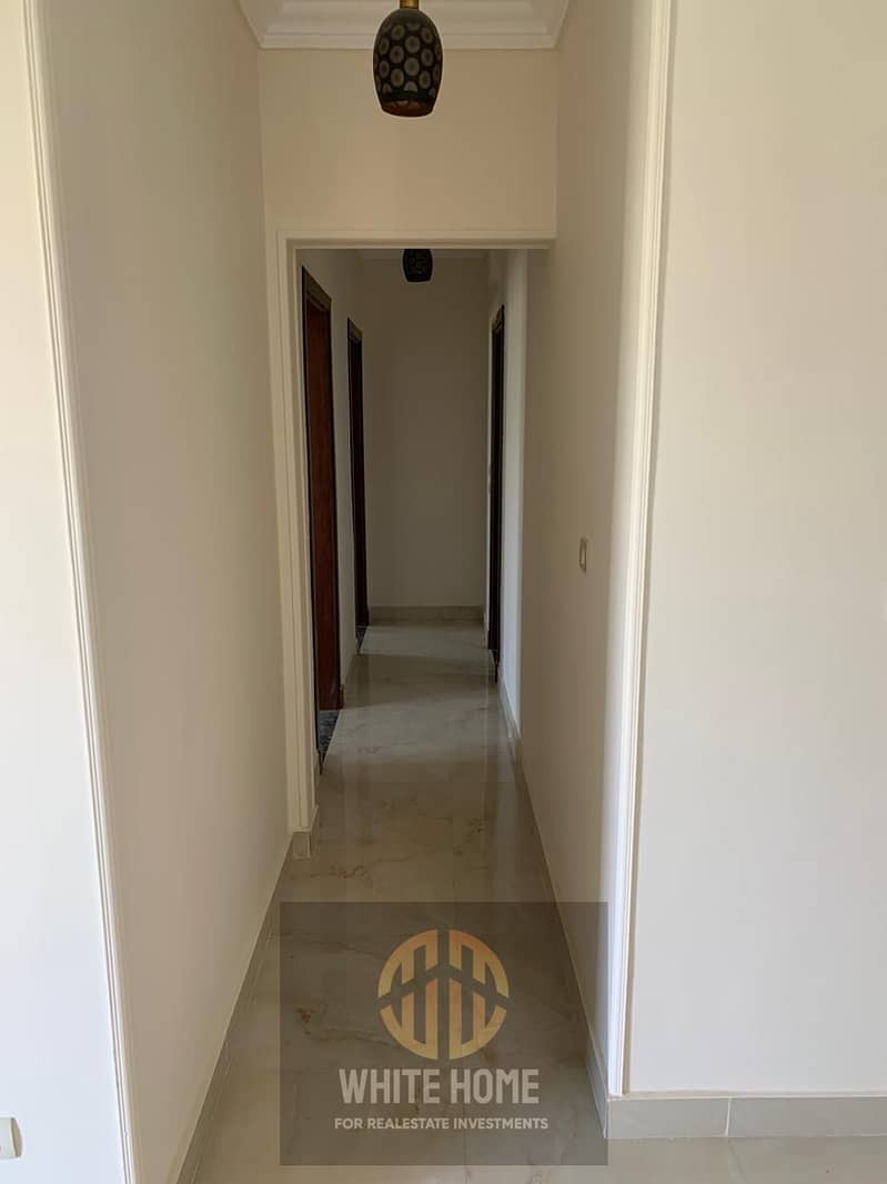 4 2448e599-cb4d-46b9-9933-540e0f715f28. jpeg