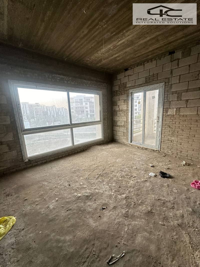 12 WhatsApp Image 2025-01-30 at 9.45. 50 PM (2). jpeg