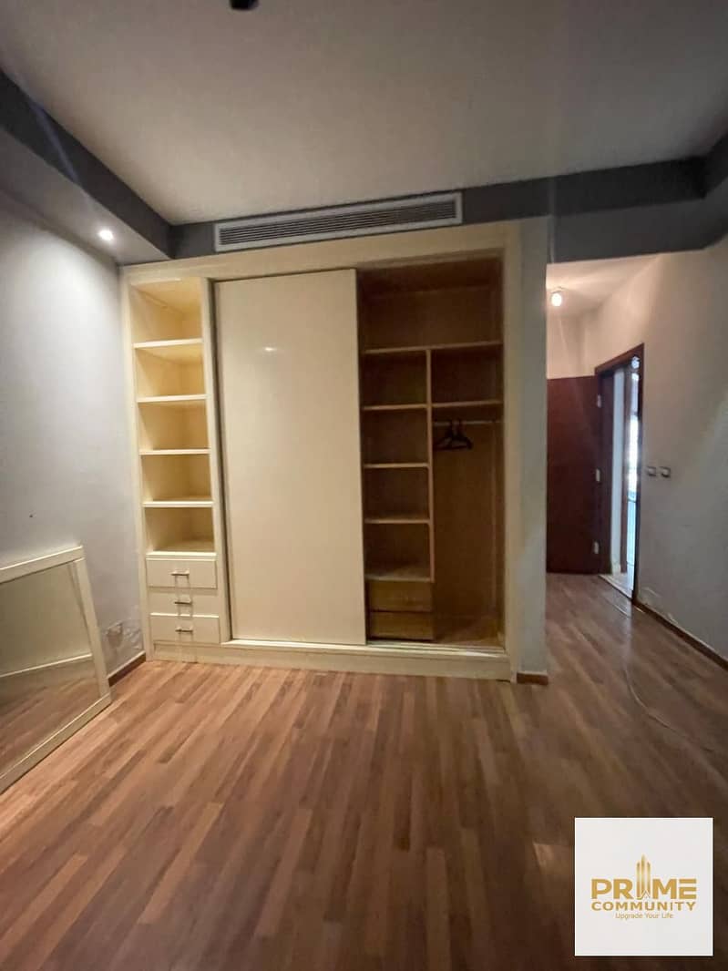 4 WhatsApp Image 2025-11-09 at 17.38. 17_35af936d. jpg