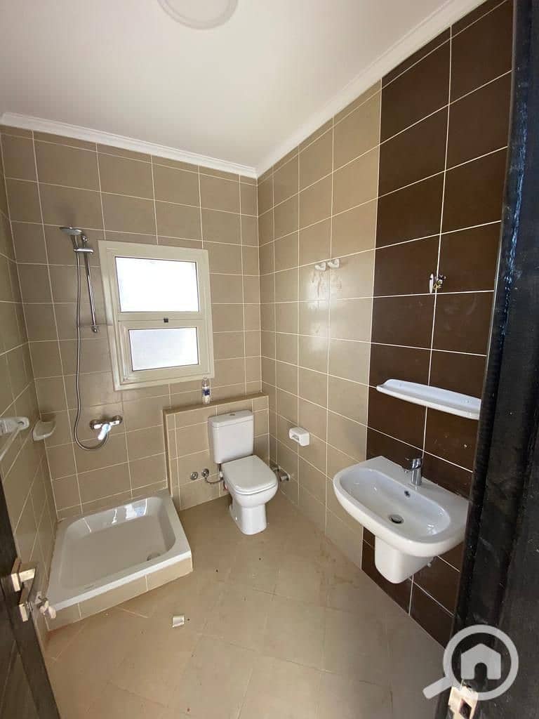 16 IMG-20251117-WA0412. jpg