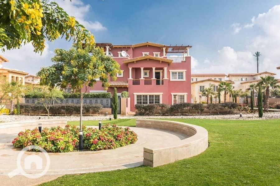 10 c0b4cea3-5f17-4207-a02e-c6b01ca2b107. jpg