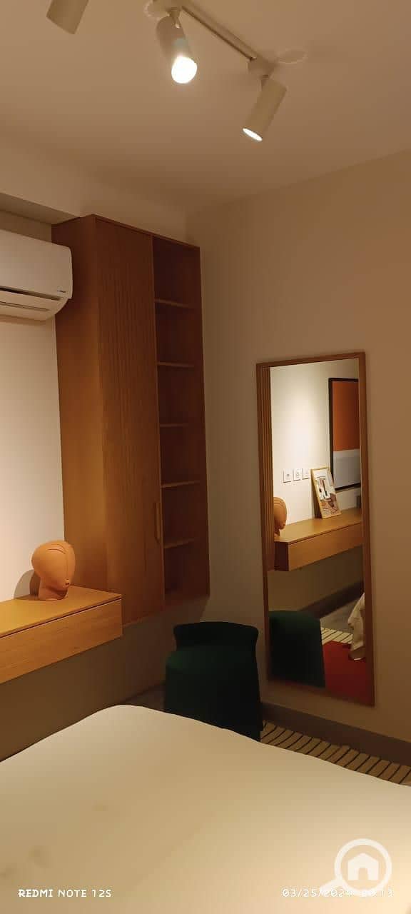 10 WhatsApp Image 2024-11-24 at 22.12. 14_c7a5bbc4. jpg