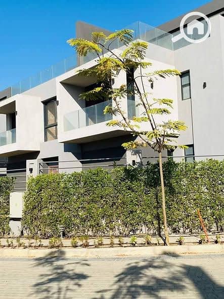 8 578333032_1904895770385753_7216382291373546170_n. jpg