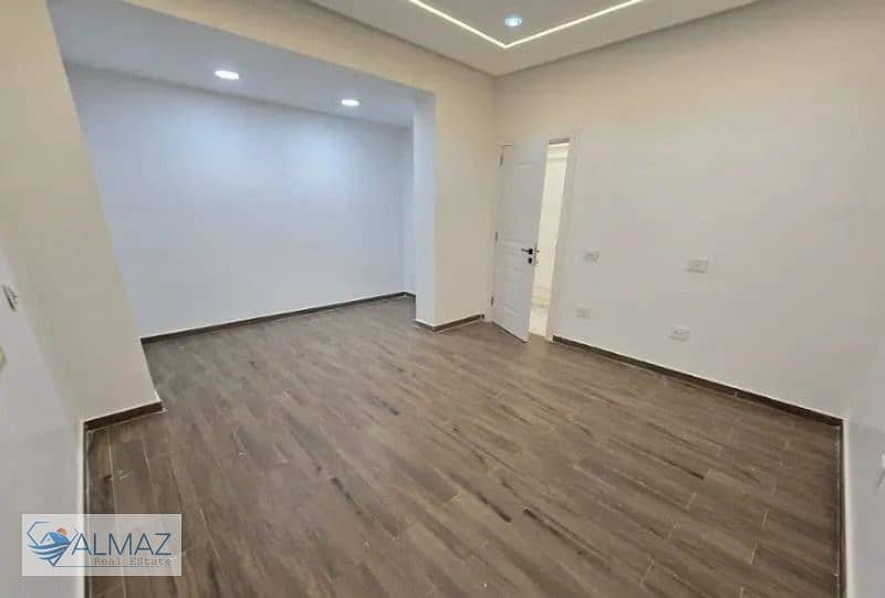 2 WhatsApp Image 2025-11-17 at 11.42. 02 AM. jpeg