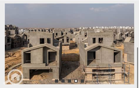 3 Bedroom Townhouse for Sale in Sheikh Zayed, Giza - WhatsApp Image 2025-02-08 at 22.02. 30_983edb60 - Copy. jpg 3 Bedroom Townhouse for Sale in Sheikh Zayed, Giza - WhatsApp Image 2025-02-08 at 22.02. 30_983edb60 - Copy. jpg