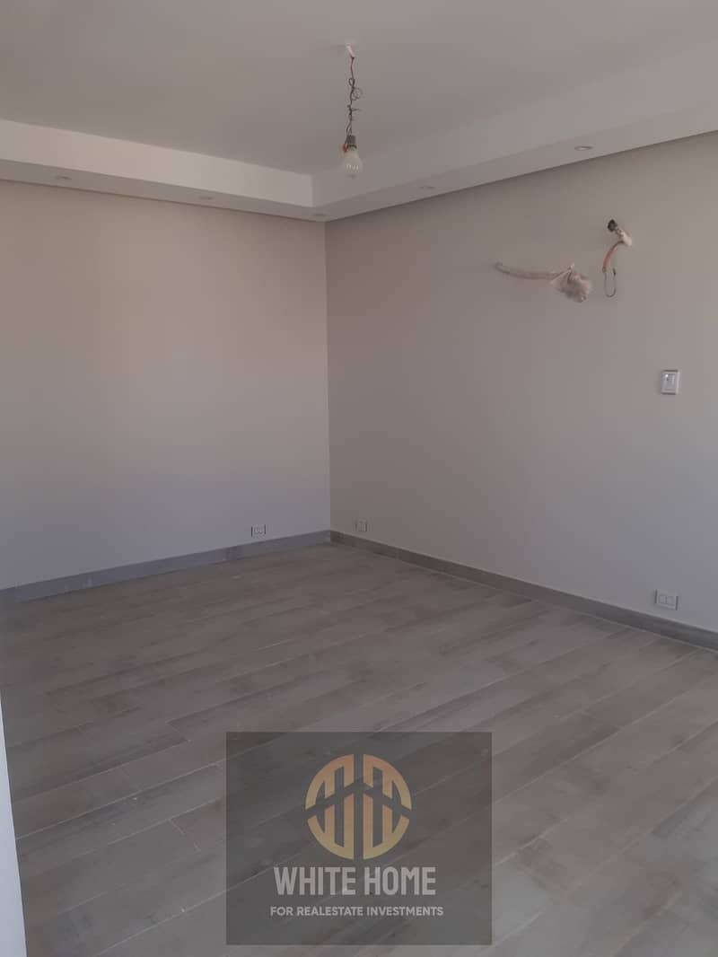 12 56956c01-05dc-4faf-8500-68b23a275ad5. jpeg