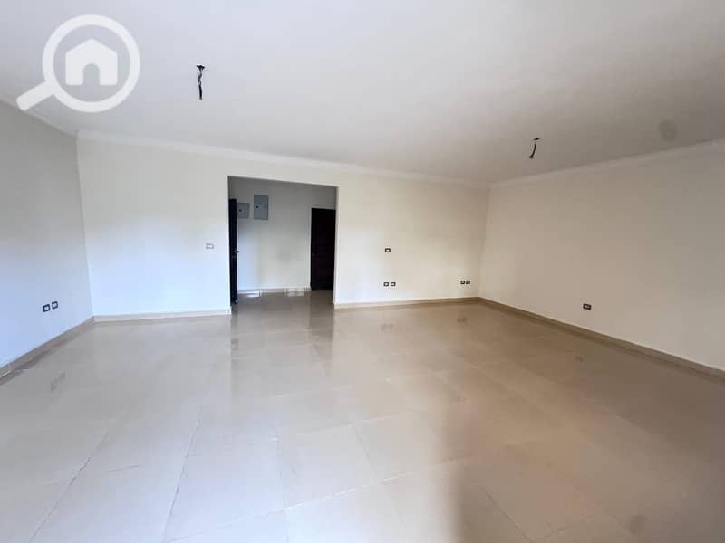 3 0b53c635-4066-48db-84fc-f1689555822f. jpg