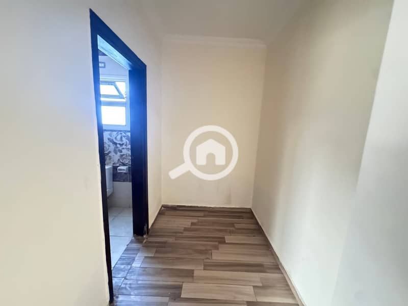 8 fff6ecaa-5b91-4060-9b2d-2870ef9d6920. jpg