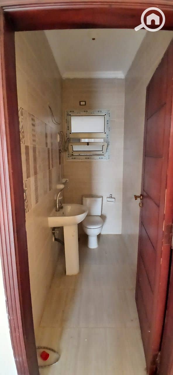 5 53c168b2-40c6-4048-bc53-d0ec9839890a. jpeg