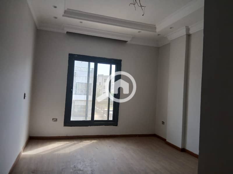 7 33ac42f2-18b0-4209-8f60-7225fea605bc. jpg