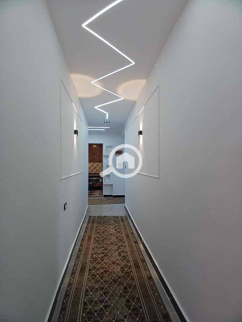 2 8b20d5a1-5b45-4f4c-a1ef-0187b79591ae. jpg