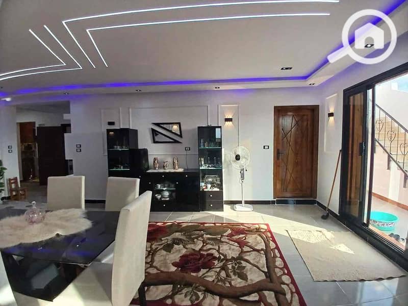 13 c7002ff3-cce0-4200-90f6-a578789a886d. jpg