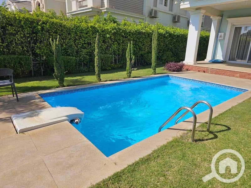 12 1baf48a4-47d1-441d-b70a-b254308413d4. jpg