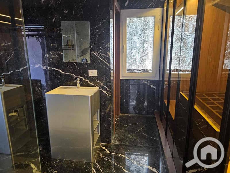 17 334a581f-2f61-42ca-9b5b-7e130b5c6a11. jpg